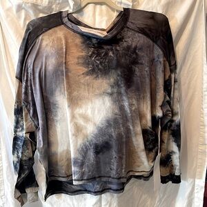 Urban Outfitters Lumiere Tie Dye Long Sleeves Top. Size M. P325/A